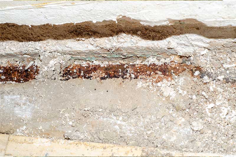 Signs of slab leak detected beneath concrete in Naples FL
